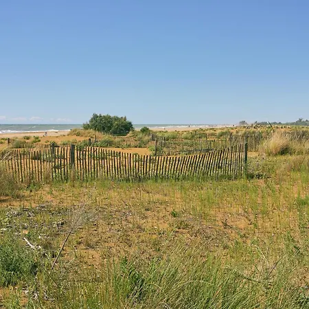 Semi-detached With Large Private Garden *