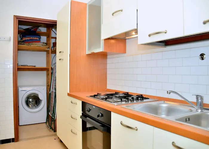 Apartment Semi-detached With Large Private Garden