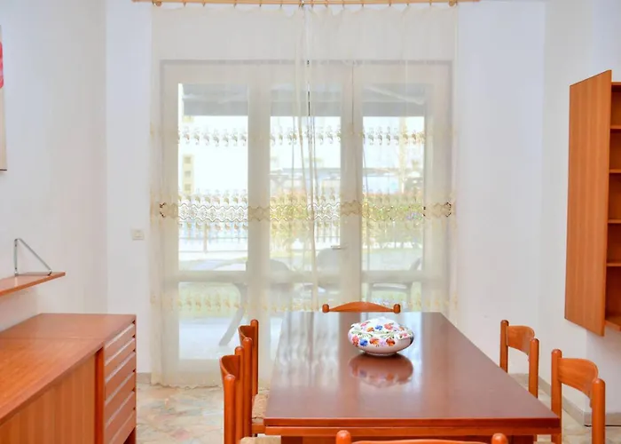 Semi-detached With Large Private Garden